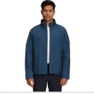The Northface men’s lightweight puffer